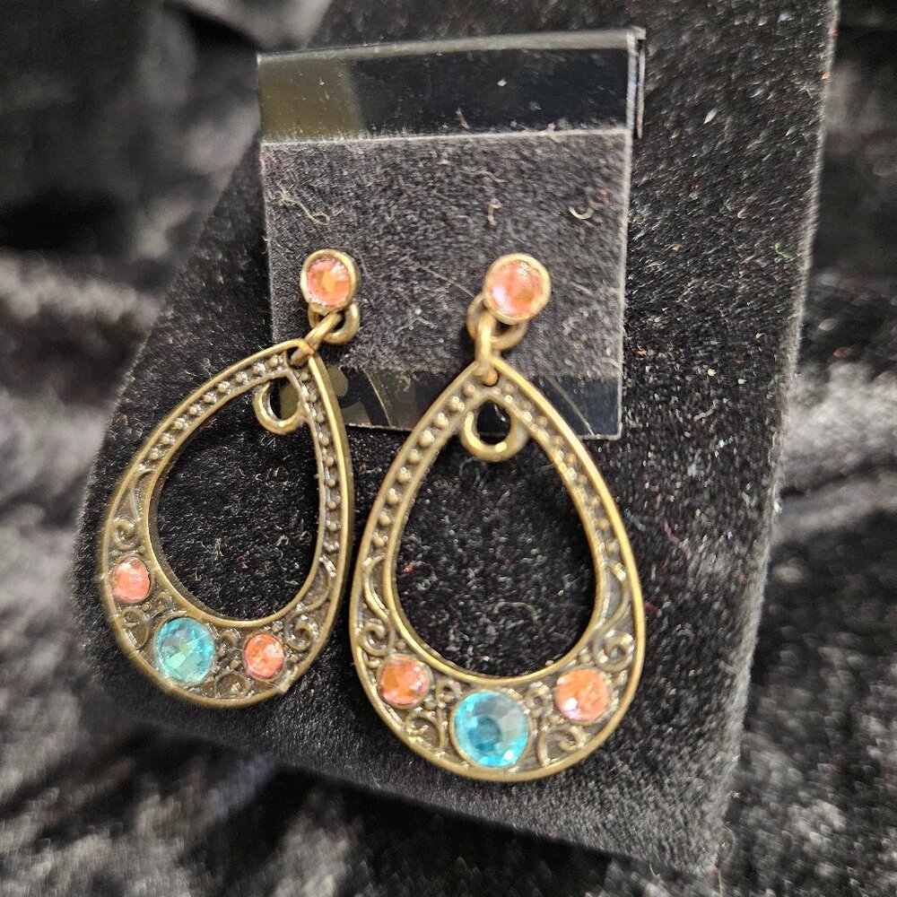 Earrings Brass toned blue/pink rhinestone dangle